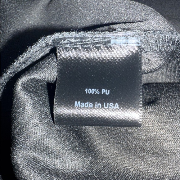 Jessie Liu Women’s Gathered Short Sleeve Oversized Faux Leather Blouse S - Picture 4 of 5